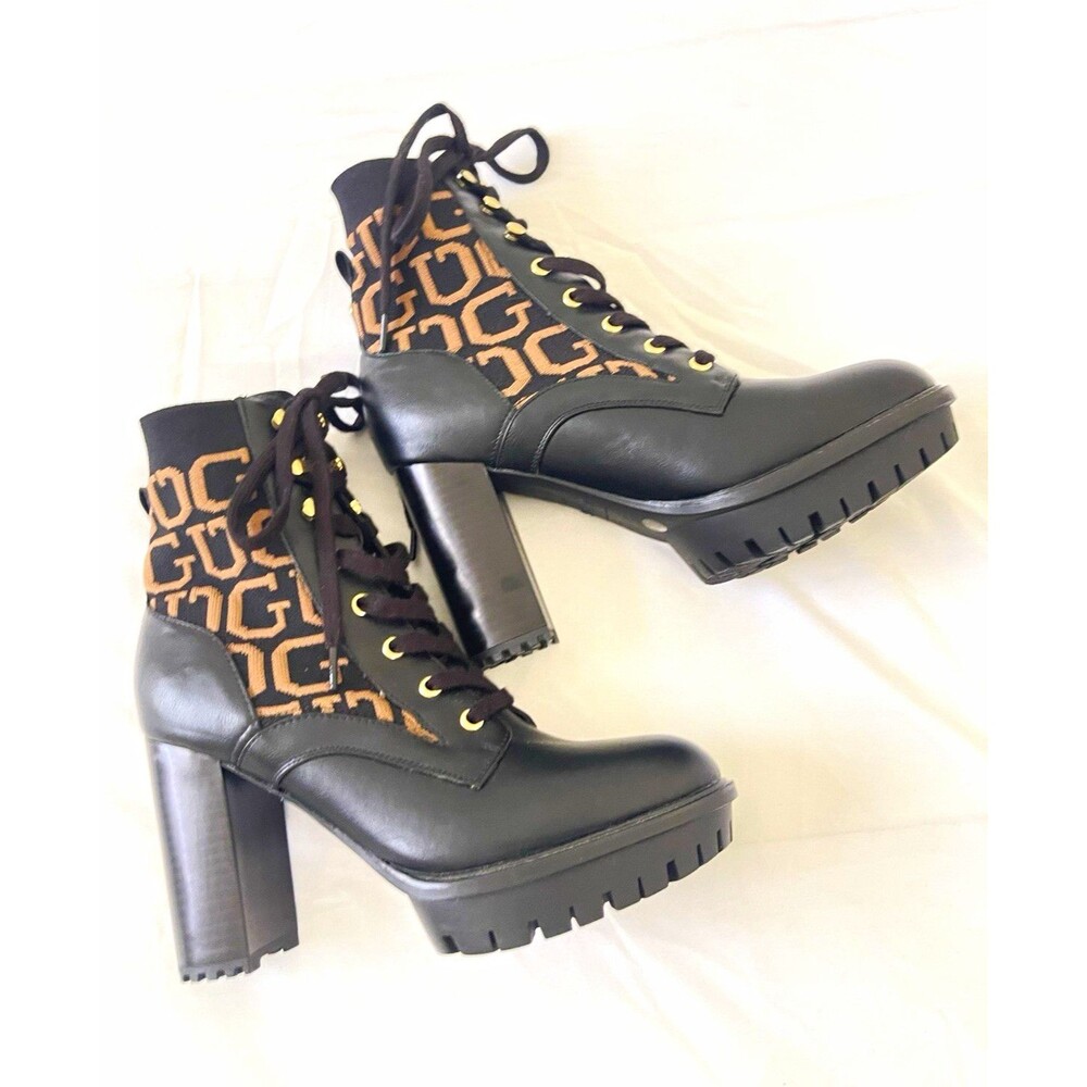 GUESS Grows-R Women's Lace-Up Ankle Boots Logo Lug Sole Combat US 9 1/2 W